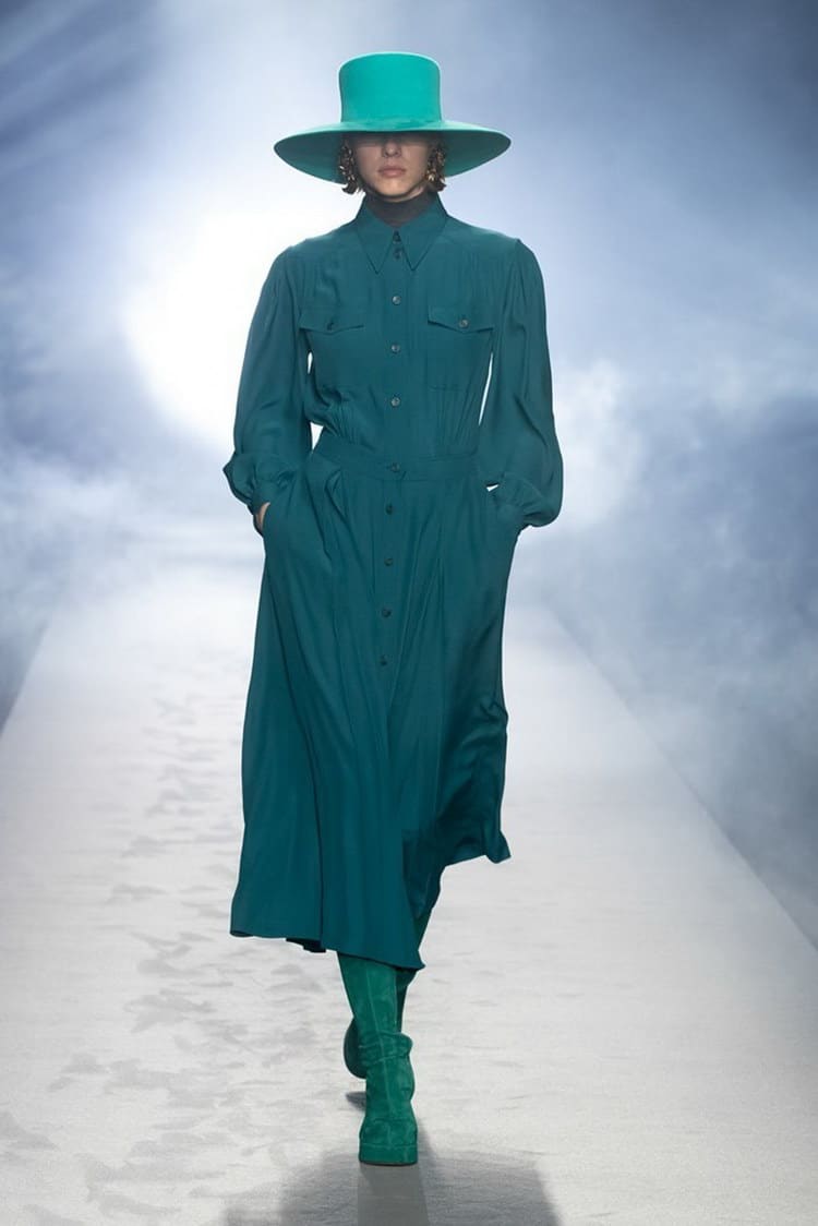 Alberta Ferretti - зимняя стильная женская одежда