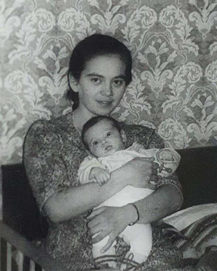 Ольга Бузова с мамой - архивное фото